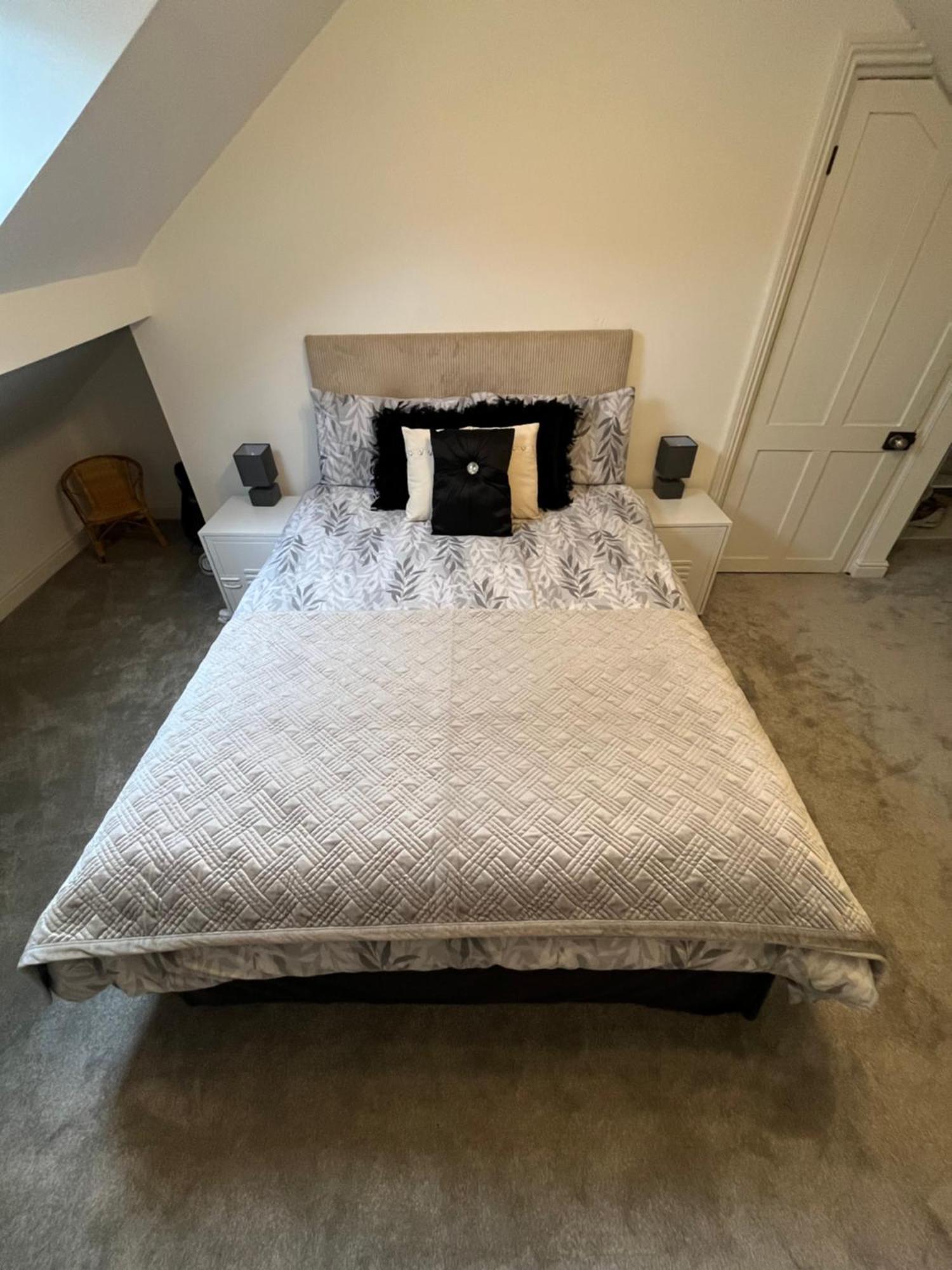 Wolf Hollow, Sleeps 4 Plus 2, Buxton Town Centre المظهر الخارجي الصورة